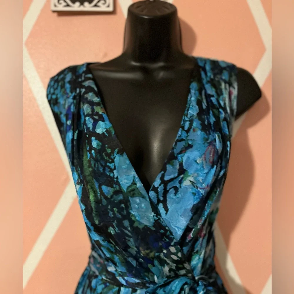 Tahari Jade Animal Wave Color Maxi Dress - Picture 10 of 14